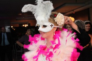 294299_288045264548310_100000285170701_1152542_1381770939_n