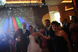 309814_250252411689478_100001141640702_696010_915124322_n