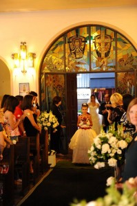 384886_211978048890219_100002340762849_466389_1682372940_n