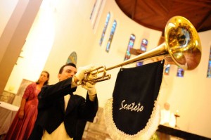 399815_211979432223414_100002340762849_466392_1508354376_n