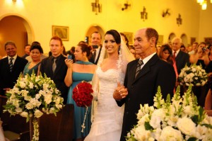 400102_211981612223196_100002340762849_466394_853064230_n