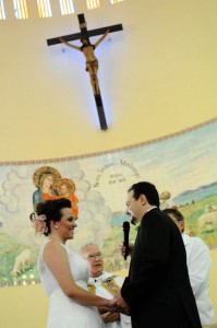 423438_240296119392162_100002353287689_532318_590094984_n