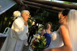 425384_332540433459060_100001093179402_975742_2078901537_n