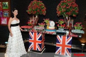 526766_2161476133177_1151850132_n