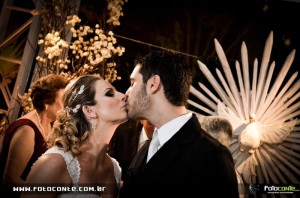 557351_311618355601149_144172758_n