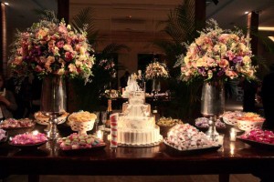 558936_700305573313465_549303744_n