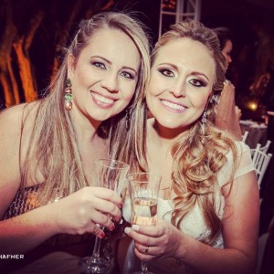 1455914_565980543470399_1367954763_n