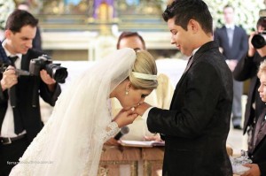 1509041_583620601722165_1847229350_n