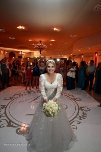 1743546_582175435200015_114340096_n