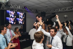 1173821_659104077458630_922366878_n