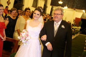 12233534_782841925175146_1037418774_n