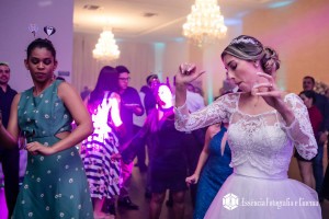 37017682_2106939572713675_4163592170630021120_n